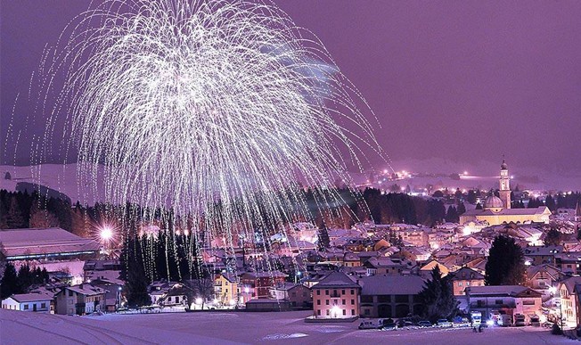 CON “FIOCCHI DI LUCE” AD ASIAGO IL TURISMO PARLA RUSSO