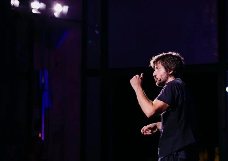 GIACOMO ROSSETTO, LA SUA “VALIGIA DELL’ATTORE” ARRIVA AD ASIAGO